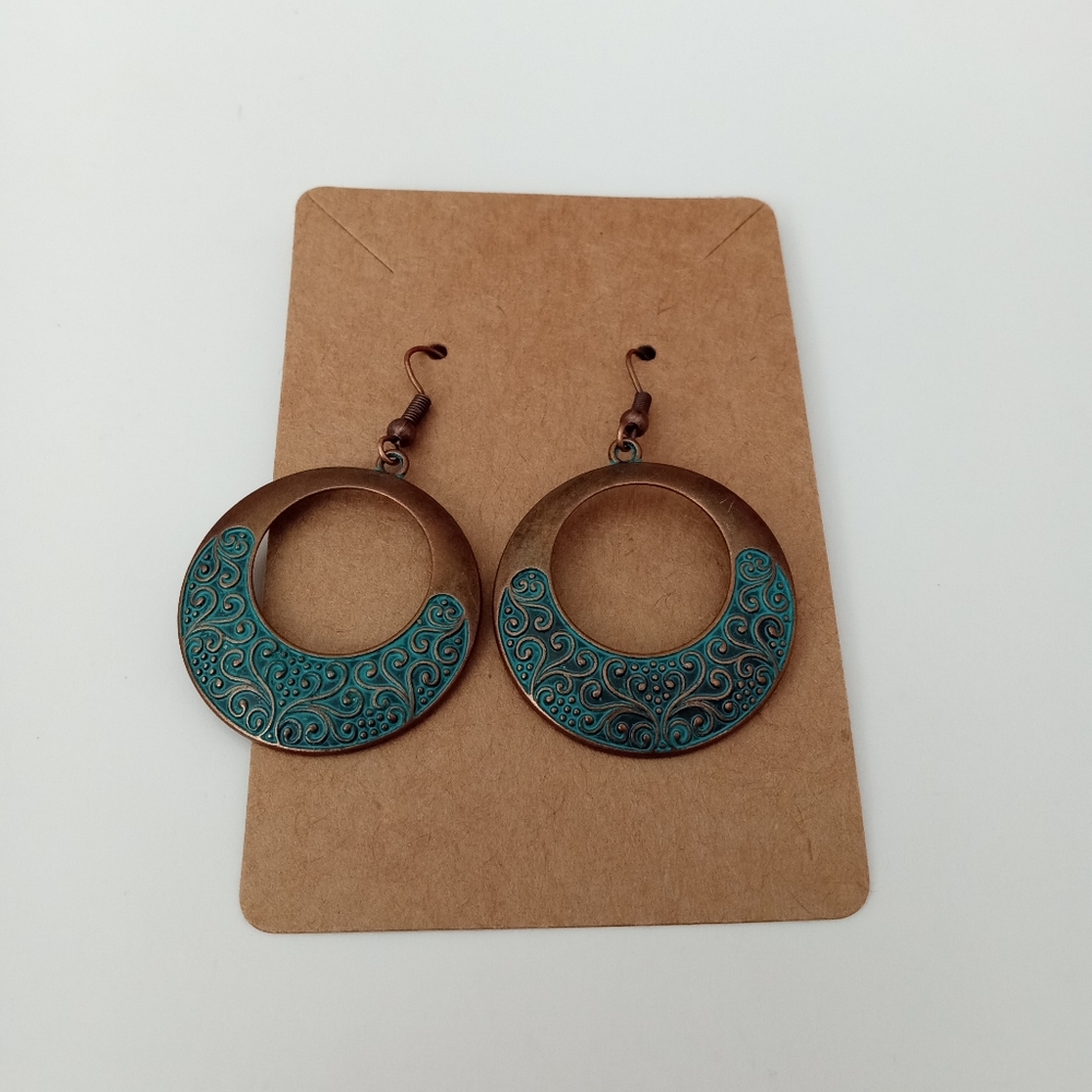 Fashion Jewelry Dangle Earrings - Picture 2 of 5